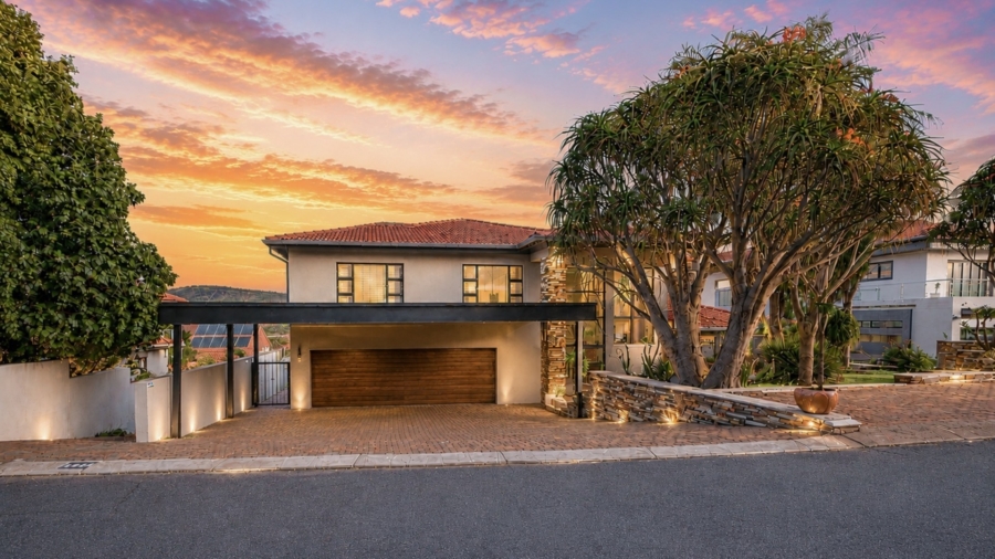 8 Bedroom Property for Sale in Birdwood Estate North West